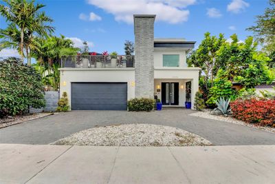 2502 Ne 6th Ave, House other with 5 bedrooms, 5 bathrooms and null parking in Wilton Manors FL | Image 2