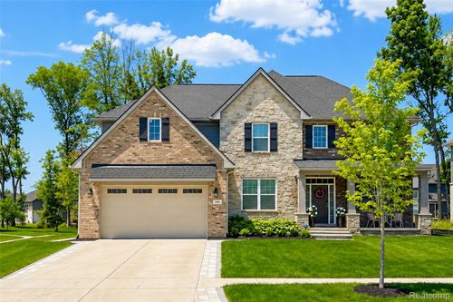 640 Allegheny Dr, South Lyon, MI, 48178-8202 | Card Image