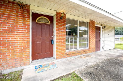 7646 Madison Dr, Biloxi, MS, 39532-2806 | Card Image