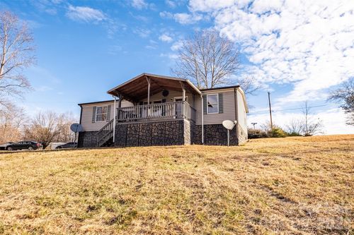 1305 Thunder Run, Boonville, NC, 27011-8096 | Card Image