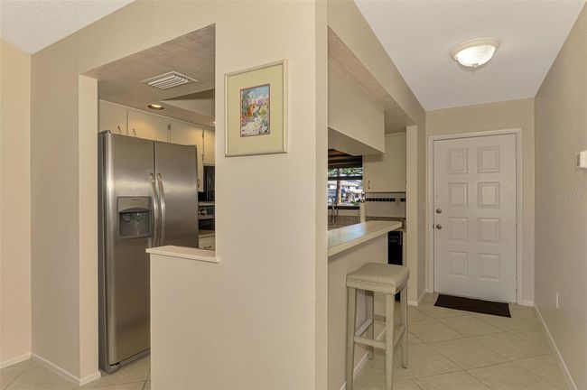 APT-5 - 927 Capri Isles Blvd, Condo with 2 bedrooms, 2 bathrooms and null parking in VENICE FL | Image 4