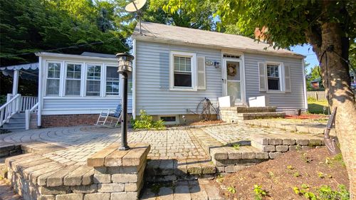 222 Gidney Ave, Newburgh, NY, 12550-3330 | Card Image