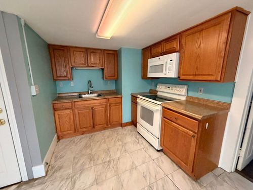 2b-411 Fourth Street, Rollinsford, NH, 03869 | Card Image