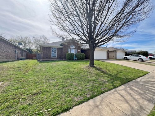 717 Ridgehill Dr, Burleson, TX, 76028-4456 | Card Image