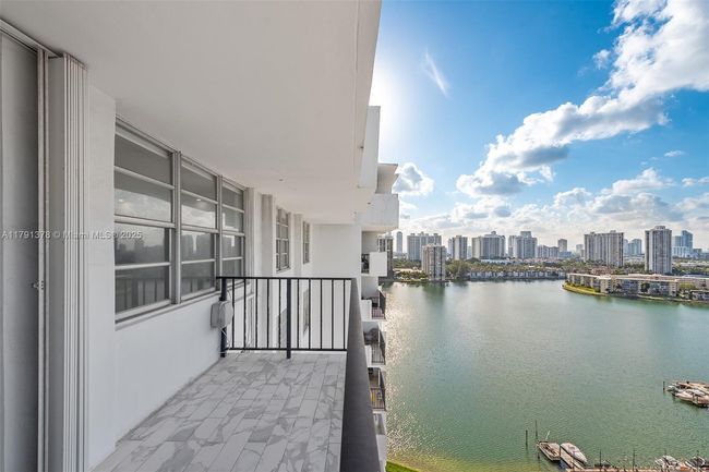 APT-2106 - 2780 183 Rd St, Condo with 2 bedrooms, 2 bathrooms and null parking in Aventura FL | Image 6