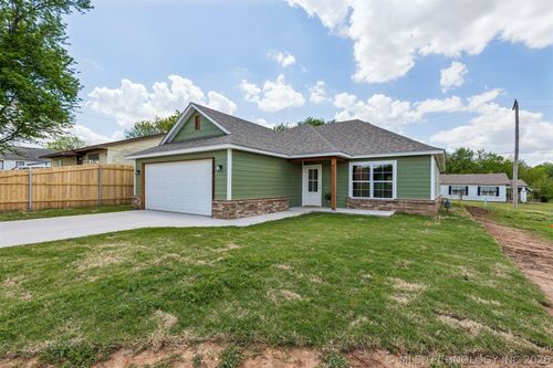 1019 N Central Ave, Cushing, OK, 74023-2107 | Card Image