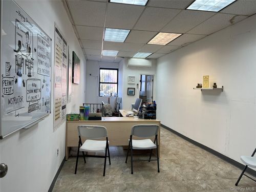 251 Northern Blvd, Little Neck, NY, 11362-1360 | Card Image