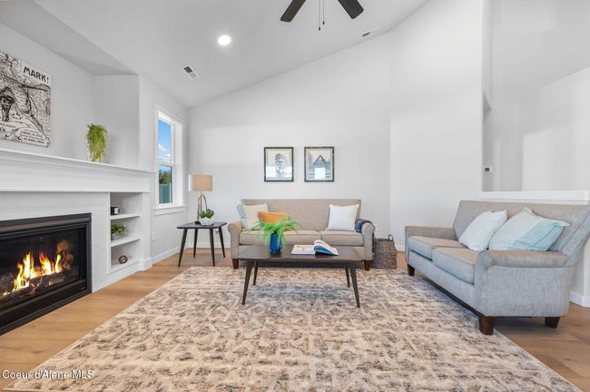 2371 W Wilbur Ave, House other with 4 bedrooms, 3 bathrooms and null parking in Coeur d'Alene ID | Image 4