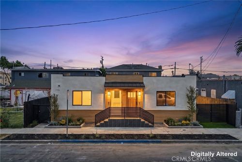 846 N Washington Pl, Long Beach, CA, 90813-4720 | Card Image