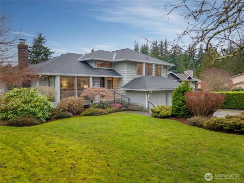 18726 92nd Ave W, Edmonds, WA, 98020-2315 | Card Image