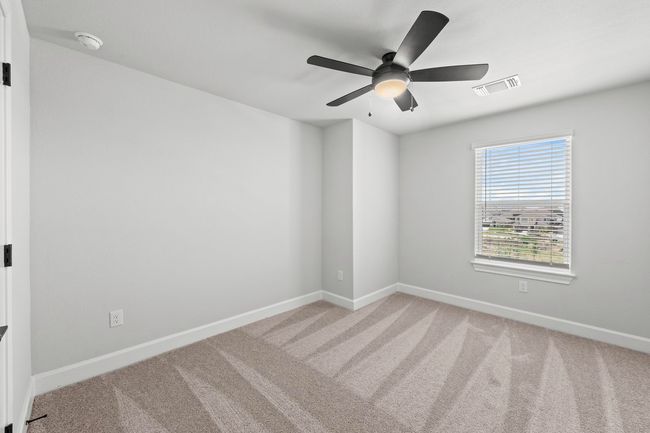9312 Gladsome Path, House other with 3 bedrooms, 3 bathrooms and 2 parking in Manor TX | Image 11