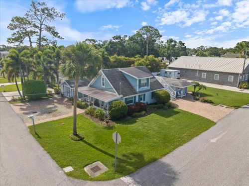 3504 Estrada St, SARASOTA, FL, 34239-7415 | Card Image