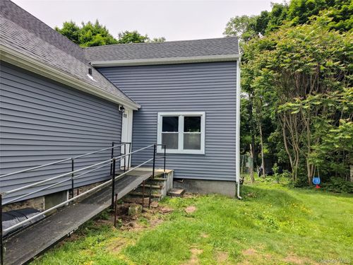 b-917-921 Violet Ave, Hyde Park, NY, 12538-3721 | Card Image