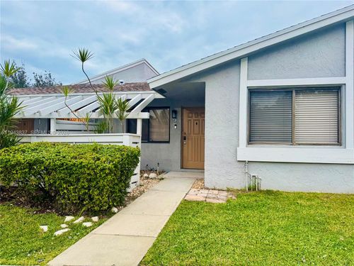 apt-2-603 Racquet Club Rd, Weston, FL, 33326-1861 | Card Image