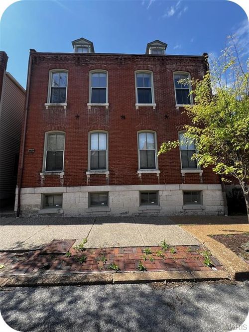 2343 Menard St, Saint Louis, MO, 63104-4288 | Card Image
