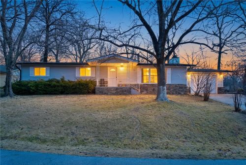 35 Kensington Dr, Bella Vista, AR, 72715-8903 | Card Image