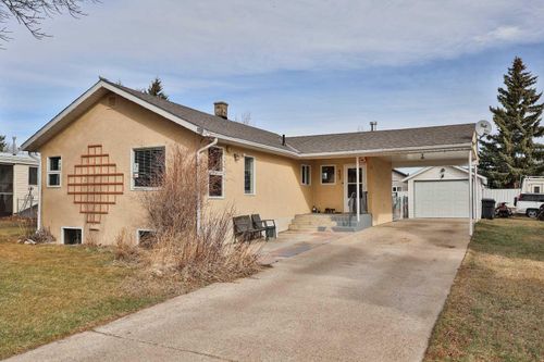 405 5 Ave, Warner, AB, T0K2L0 | Card Image