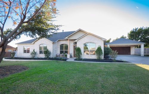 213 Bronco Blvd, Liberty Hill, TX, 78642-5540 | Card Image