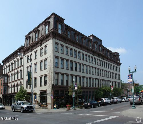 200-5 Broadway, Troy, NY, 12180-3226 | Card Image