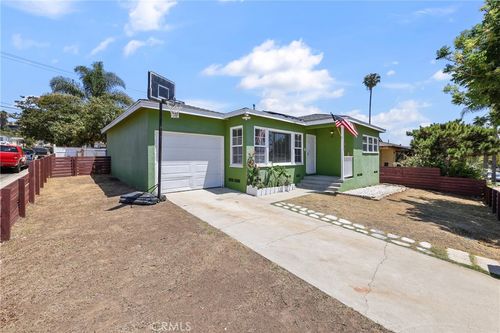 1992 Raymond Ave, Signal Hill, CA, 90755-5919 | Card Image