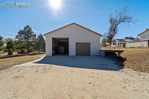 401 Cheyenne St, Calhan, CO, 80808-8425 | Card Image