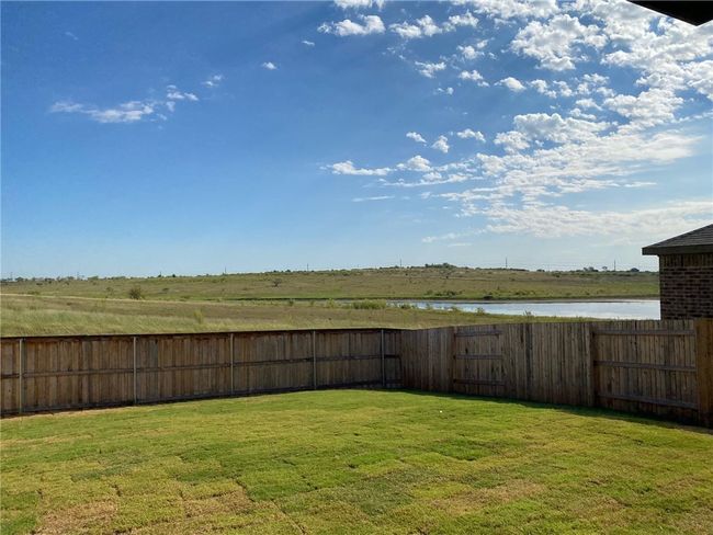 670 Pepperbark Loop, House other with 4 bedrooms, 3 bathrooms and null parking in Buda TX | Image 24