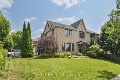 29 Batson Dr, House other with 4 bedrooms, 4 bathrooms and 7 parking in Aurora ON | Image 1