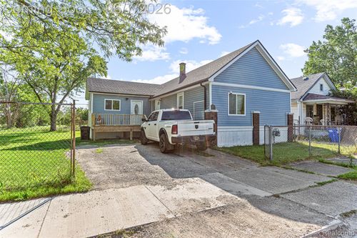 9983 Quincy St, Detroit, MI, 48204-1634 | Card Image