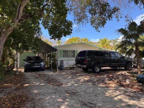 110 E Ridge Rd, Islamorada, FL, 33036-3120 | Card Image