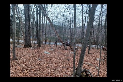 27 Jean Dr, Cortlandt Mnr, NY, 10567-7320 | Card Image