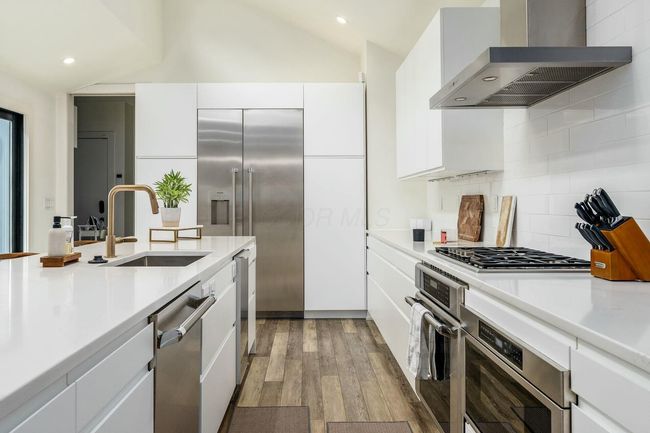 kitchen view 5 | Image 25