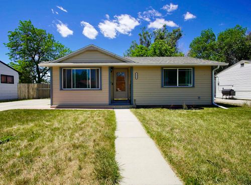 1534 Cody Ave, Casper, WY, 82604-3194 | Card Image