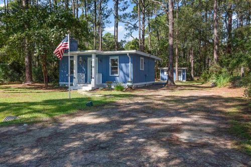 18 Suwannee Ave, Panacea, FL, 32346-2466 | Card Image