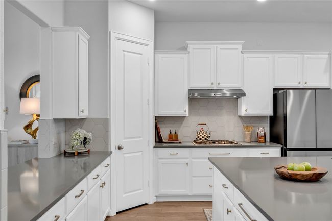 719 Wild Pecan Loop, House other with 5 bedrooms, 4 bathrooms and null parking in Buda TX | Image 6