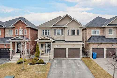 39 Prosser Cres, Sutton West, ON, L0E1R0 | Card Image