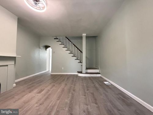 1811 Reese St, PHILADELPHIA, PA, 19122-2118 | Card Image