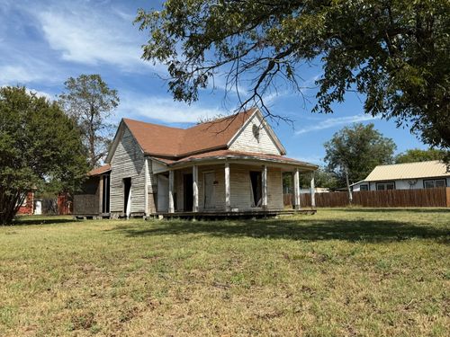 132 W Travis St, Dublin, TX, 76446-1430 | Card Image