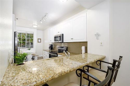 211-20301 Bluffside Cir, Huntington Beach, CA, 92646 | Card Image