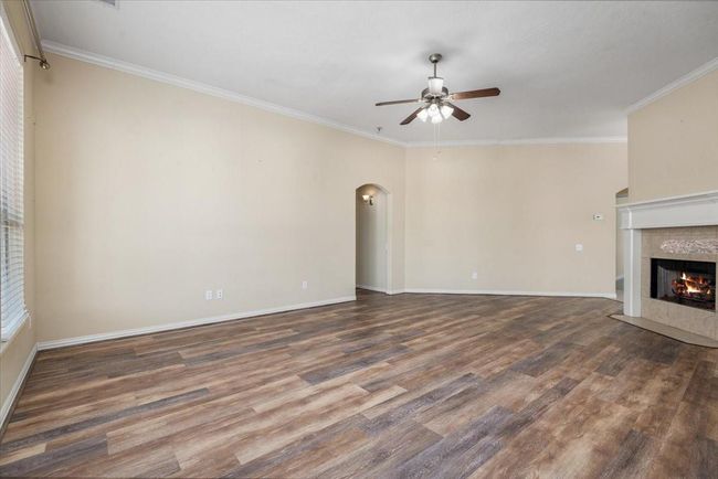 Living room looking from the kitchen. | Image 14