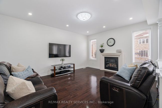 71 Vanderpool Cres, House other with 7 bedrooms, 5 bathrooms and 4 parking in Brampton ON | Image 17