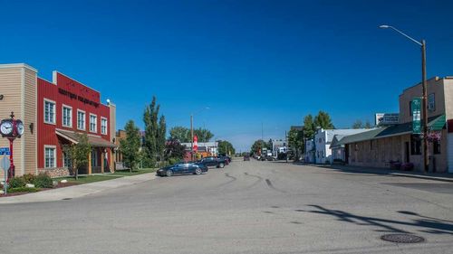 214 Main St, Rockyford, AB, T0J2R0 | Card Image