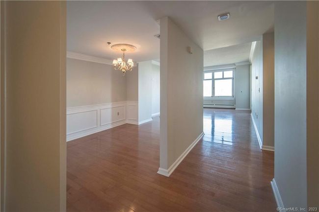 APT-403 - 235 E River Dr, Condo with 3 bedrooms, 2 bathrooms and null parking in East Hartford CT | Image 4