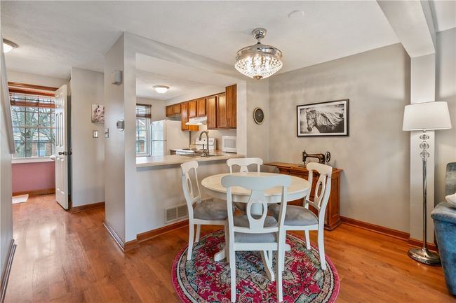 310 Redrome Cir W, Townhouse with 2 bedrooms, 2 bathrooms and 3 parking in Bridgeville PA | Image 14