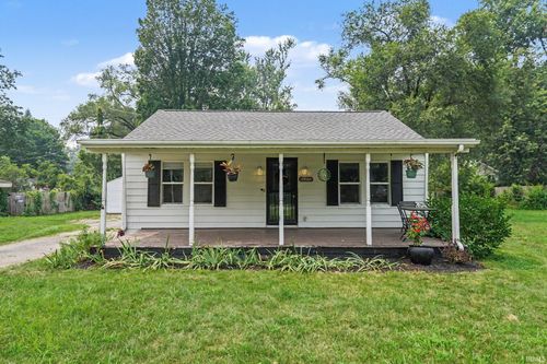 52275 Forestbrook Ave, South Bend, IN, 46637-3914 | Card Image