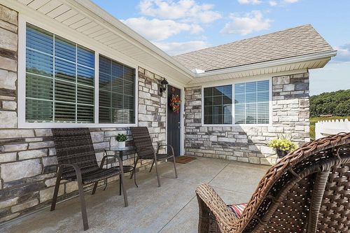734 Whitetail Loop, Newark, OH, 43055-7016 | Card Image