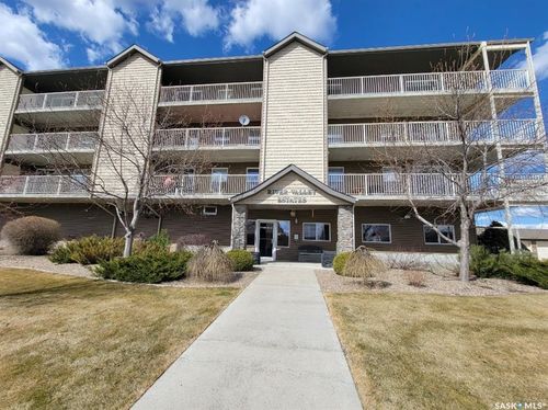 201-2 18th St E, Battleford, SK, S0M0E0 | Card Image