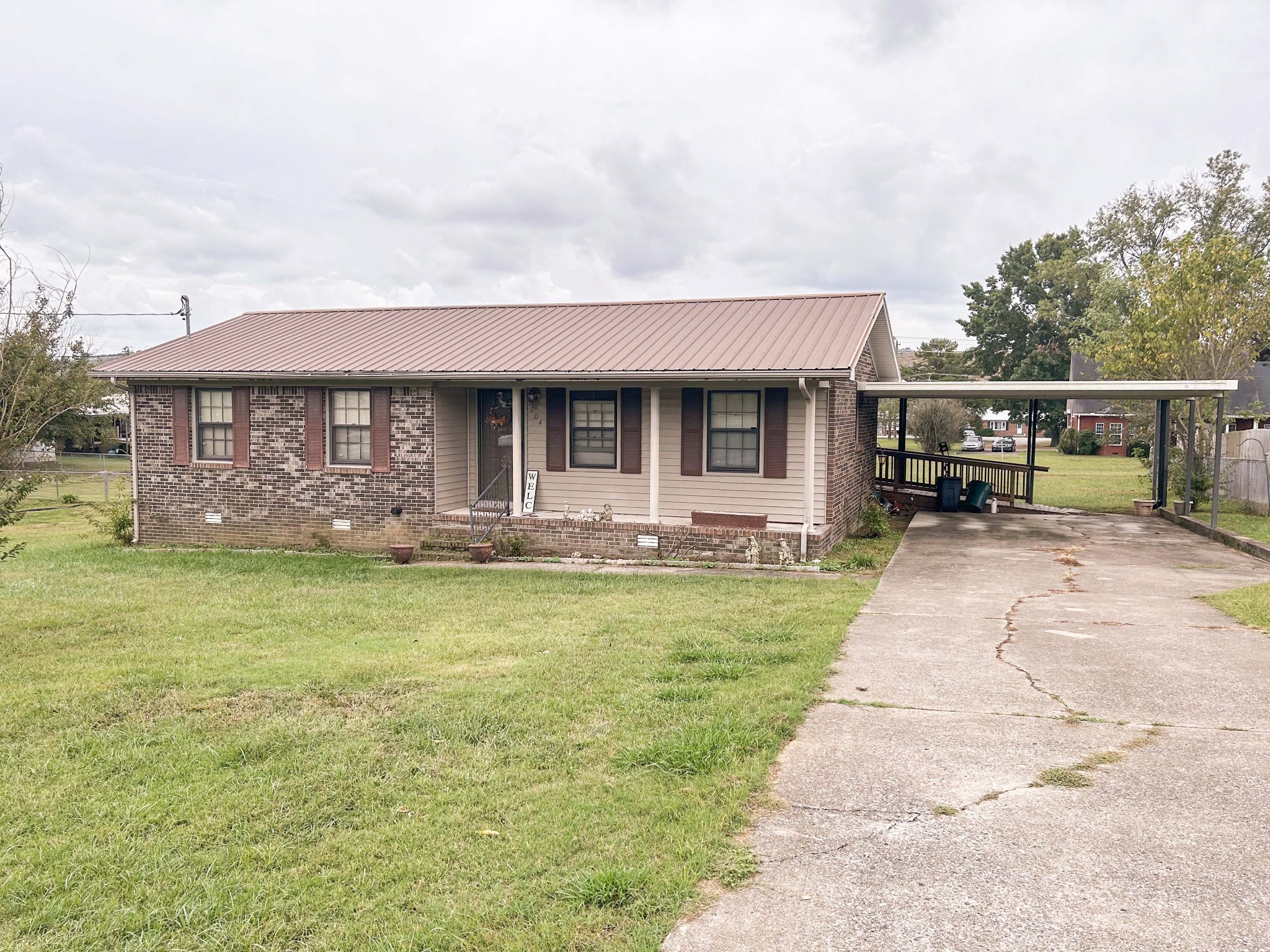 Wallace St, Woodbury, TN 37190