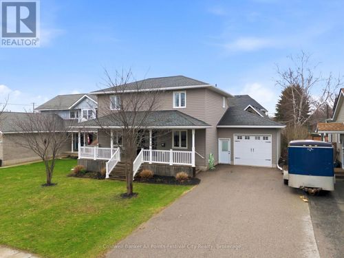 91 Park St, Goderich, ON, N7A1K9 | Card Image