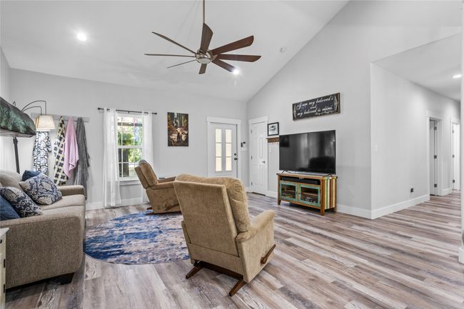 1685 Fleming Rd, House other with 3 bedrooms, 2 bathrooms and null parking in Bells TX | Image 14