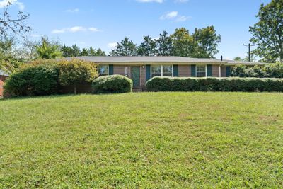 1602 Iroquois Rd, House other with 3 bedrooms, 2 bathrooms and 1 parking in Clarksville TN | Image 2